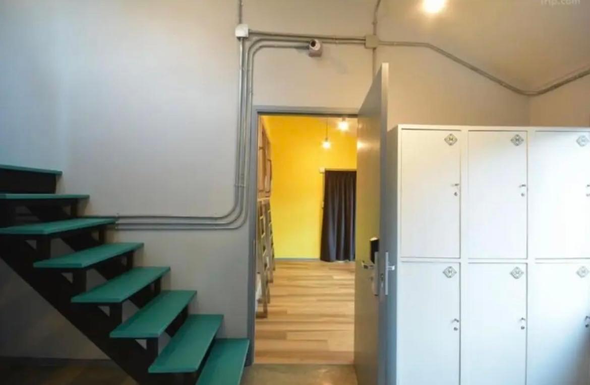 Bangkok Silom Chat Box Hostel Eksteriør billede