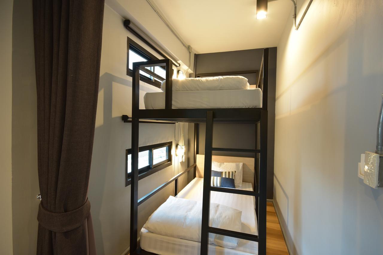 Bangkok Silom Chat Box Hostel Eksteriør billede