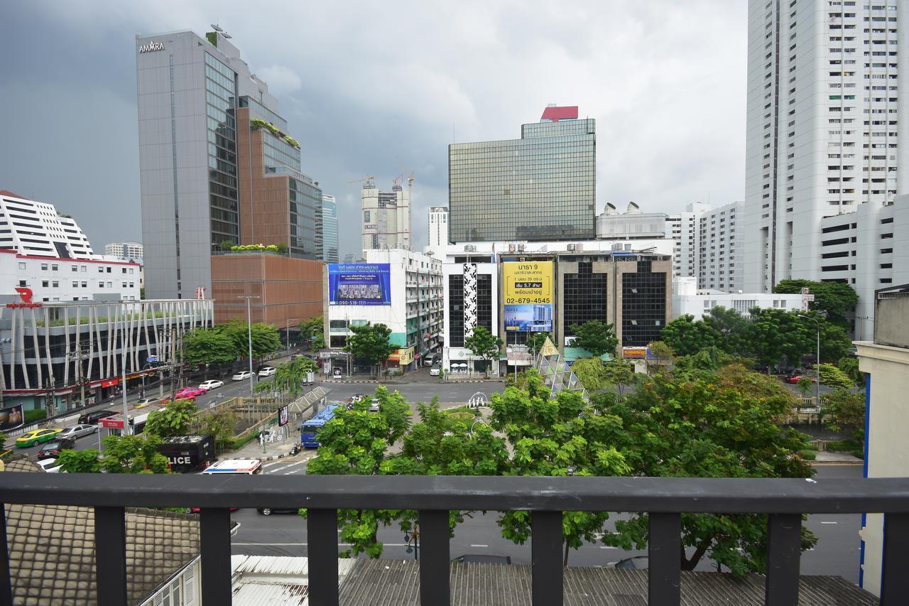 Bangkok Silom Chat Box Hostel Eksteriør billede